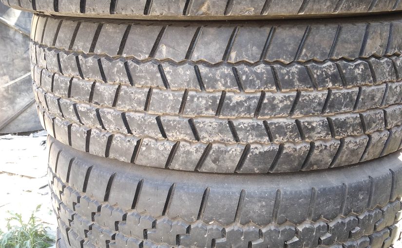215/75R17.5 İKİNCİ EL YARASIZ ÖN VE ÇEKER ÇIKMA LASTİK
