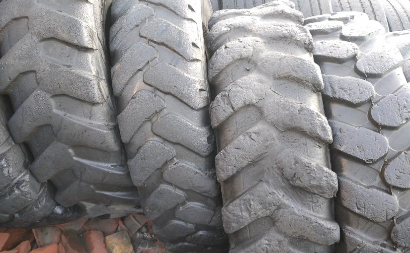 Ekskavatör lastik 1000-20 ikinci el çıkma lastik